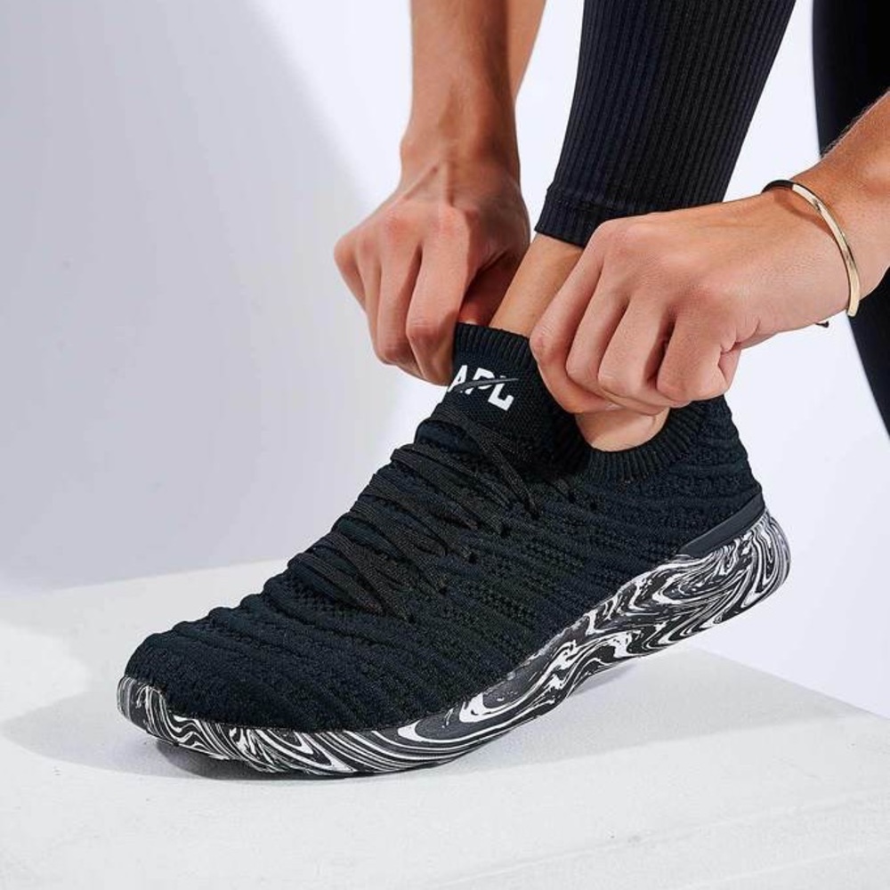 APL Techloom Wave Black Marble (Women US 6.5)